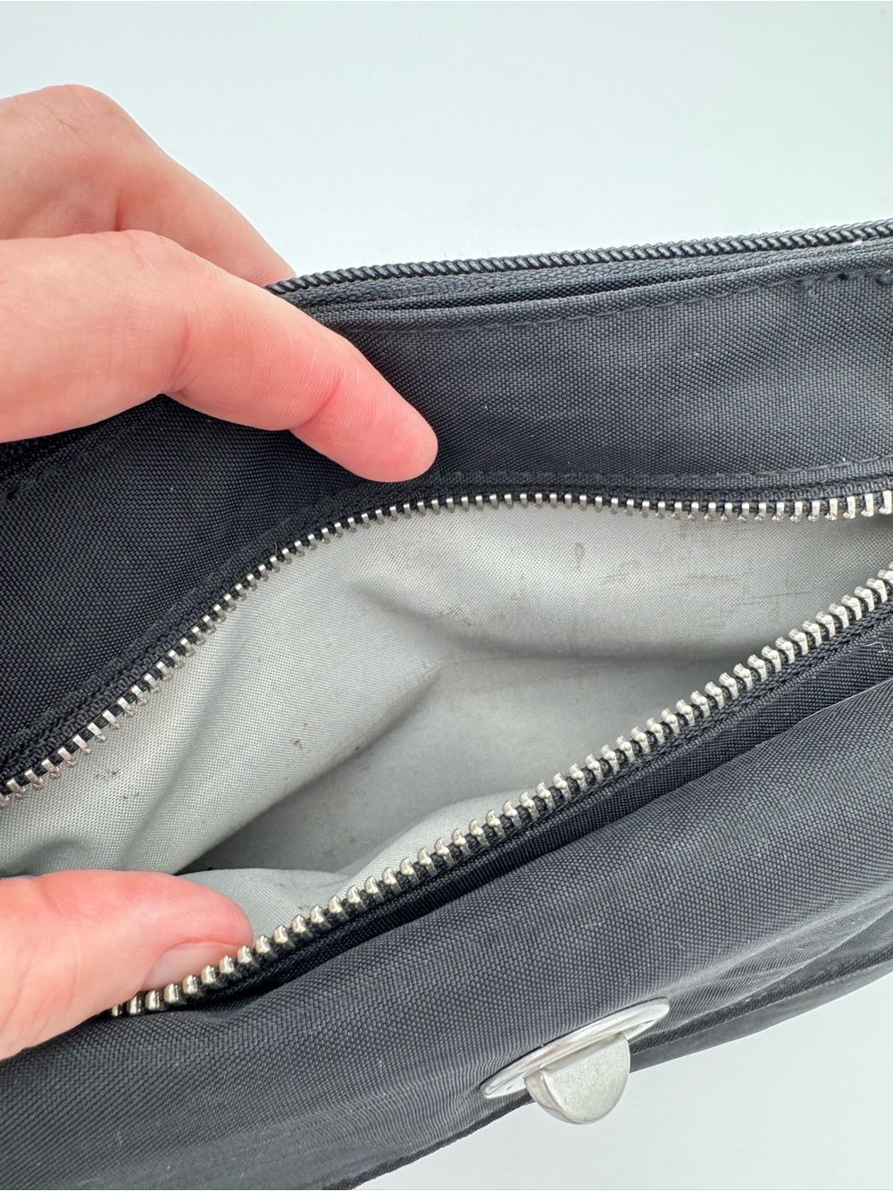 Baggallini Black Calais Crossbody Shoulder Bag - Picture 9 of 14
